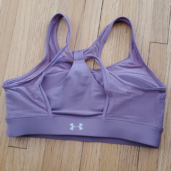NWOT Under Armor Sports bra - Picture 2 of 2